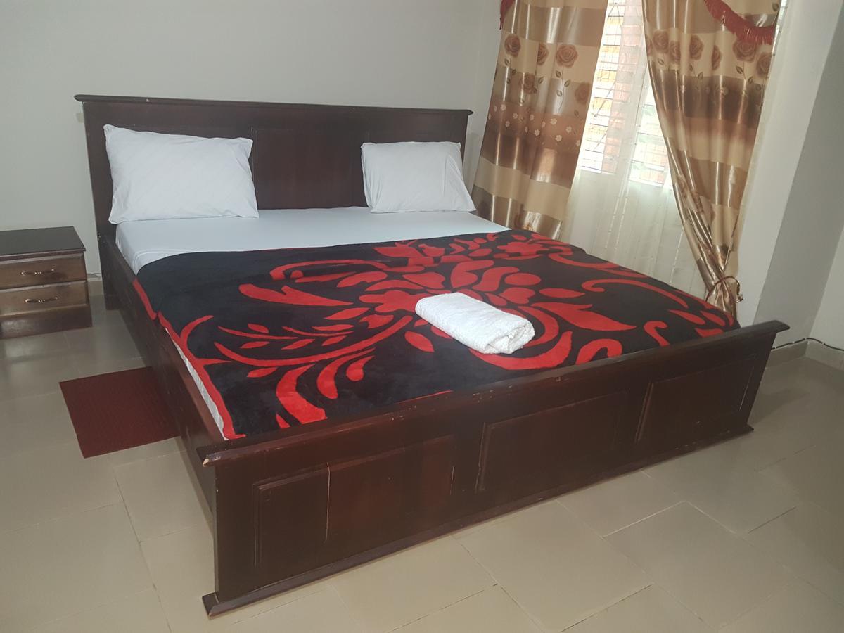 Jostev Hotel Кумасі Екстер'єр фото